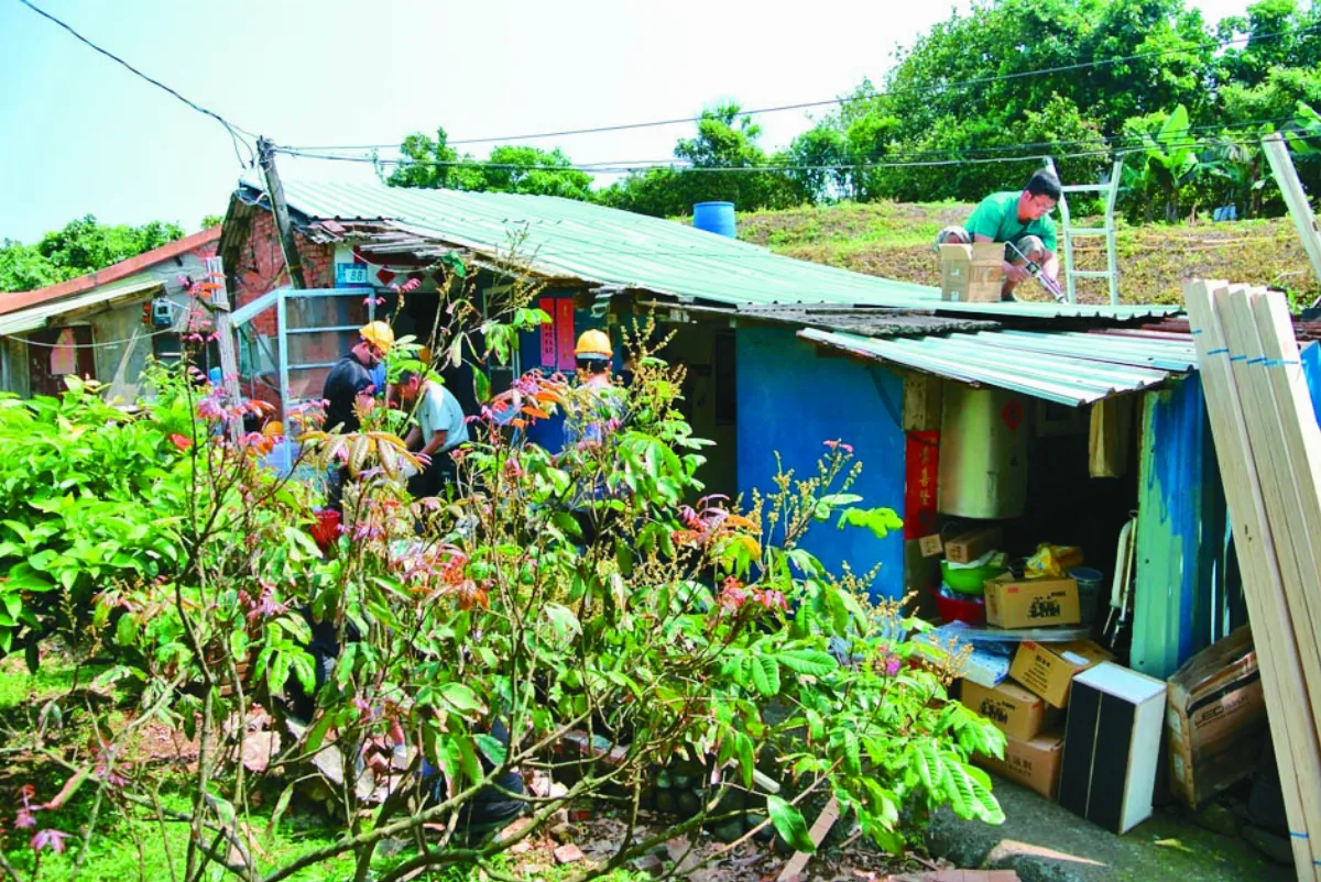 無家者為獨老築家 街友也能手心向下