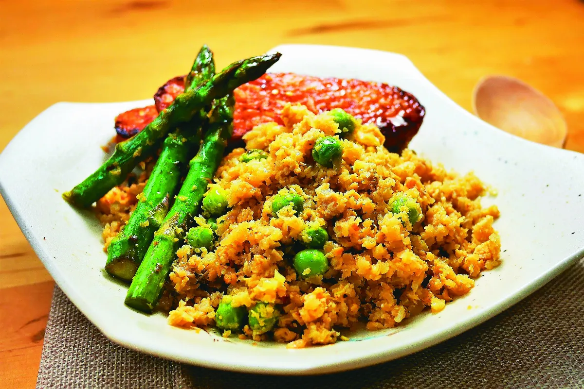 藍山炊煙 醬炒天貝 白花椰菜飯