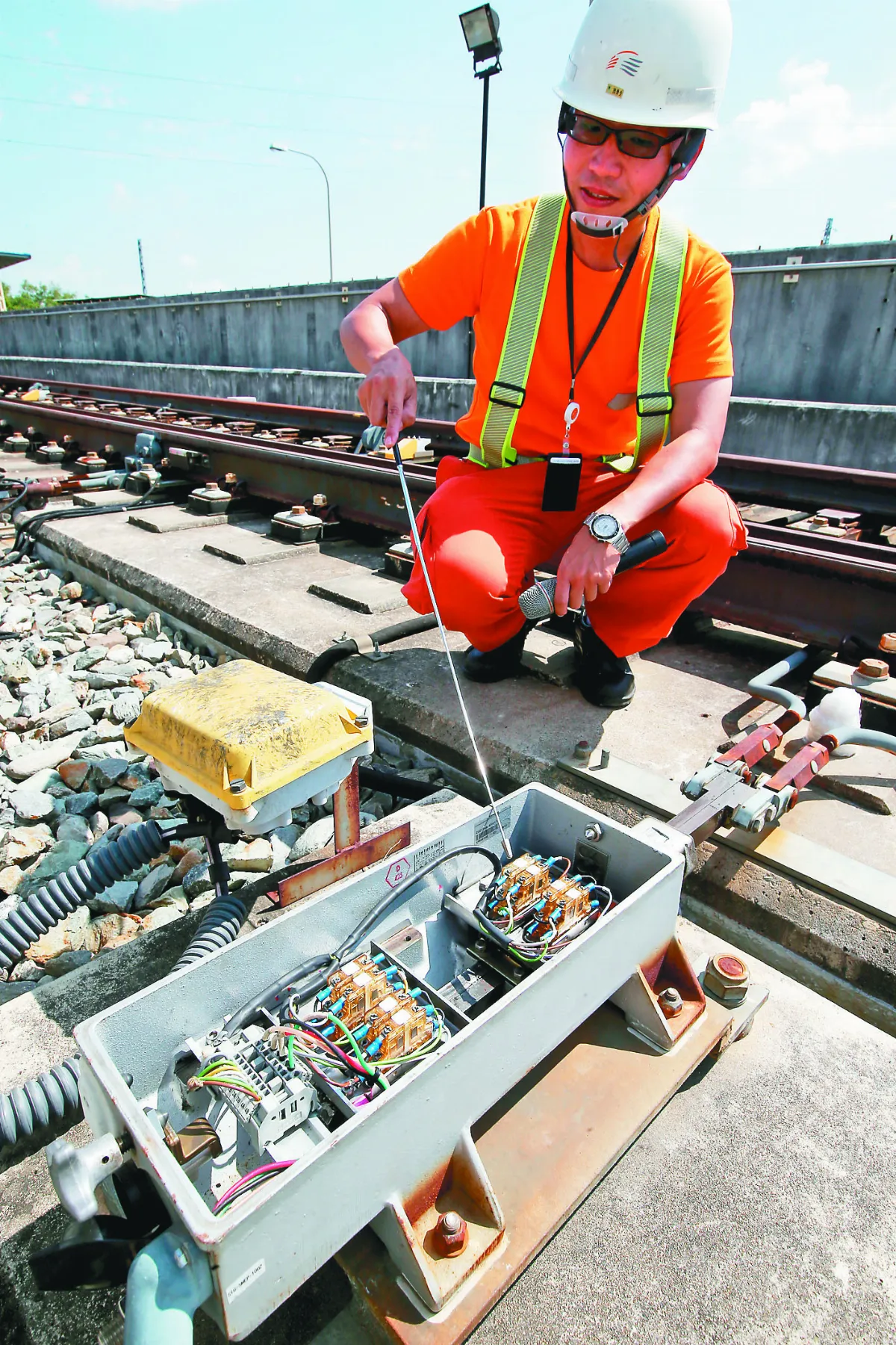 罕見出包 高鐵苗栗路段   未架防護施工
