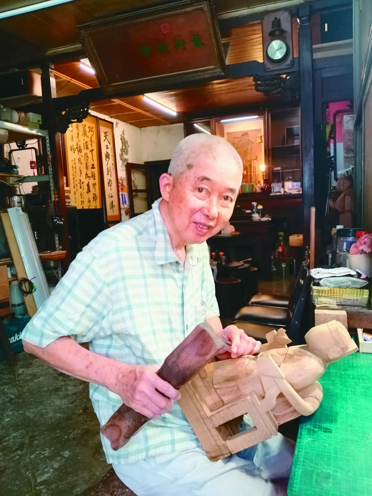 府城西佛國 5代打造神佛金裝