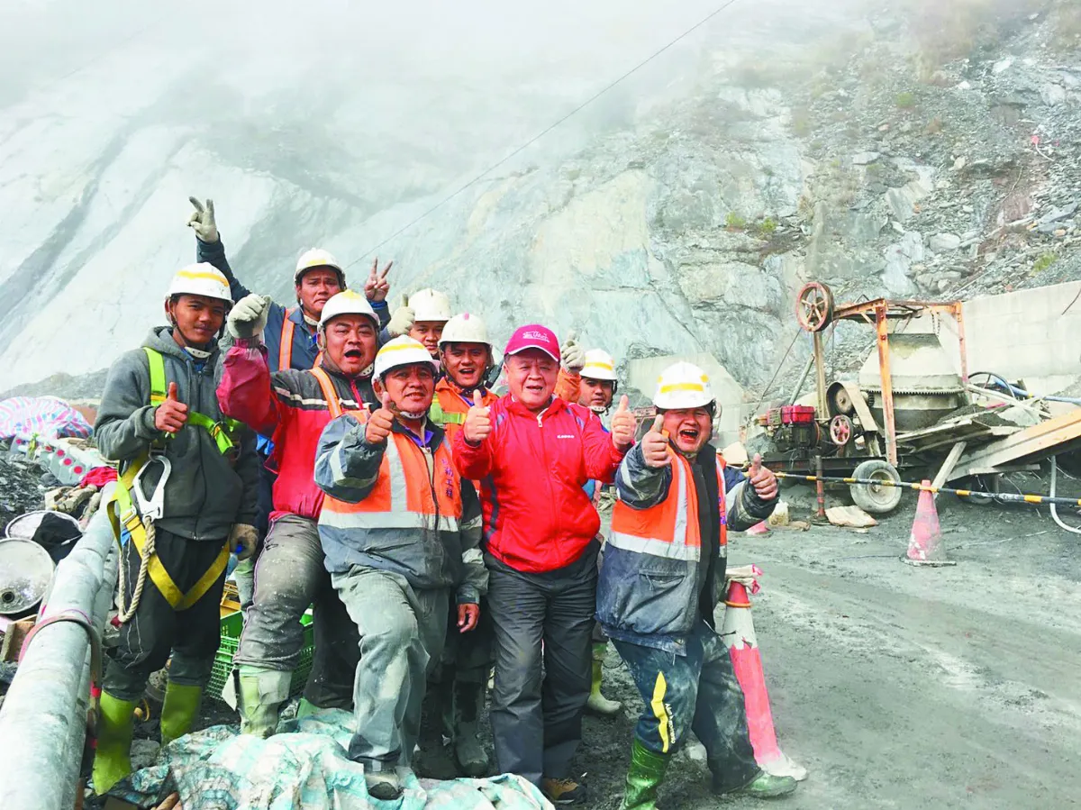 看老天爺考驗 搶通明霸克露橋  進度近7成