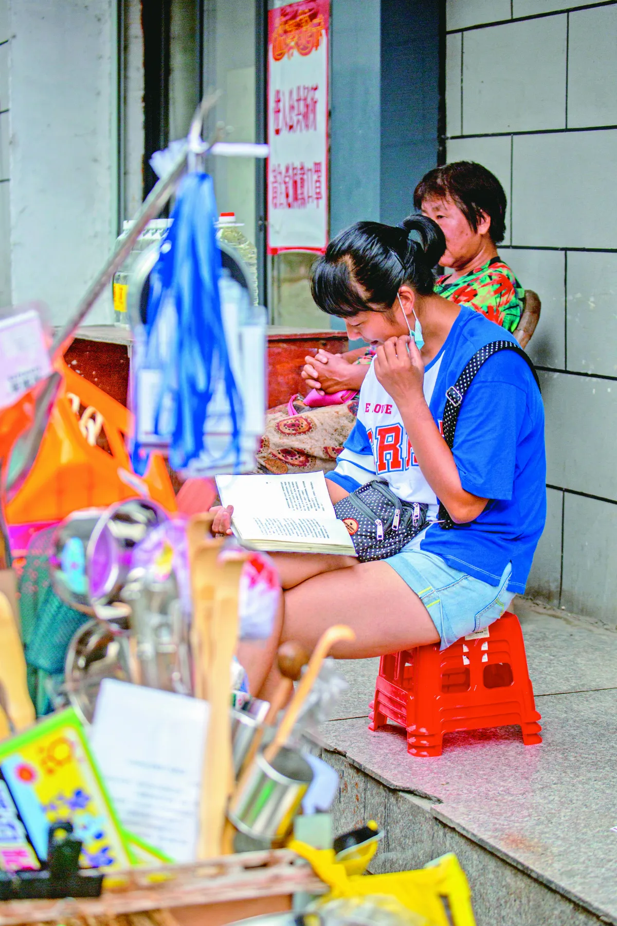 作家陳慧 隱身菜市場 細數人間百態