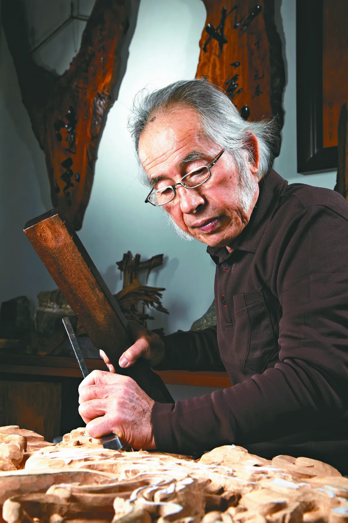 握刀也握筆 施鎮洋薪傳木雕工藝