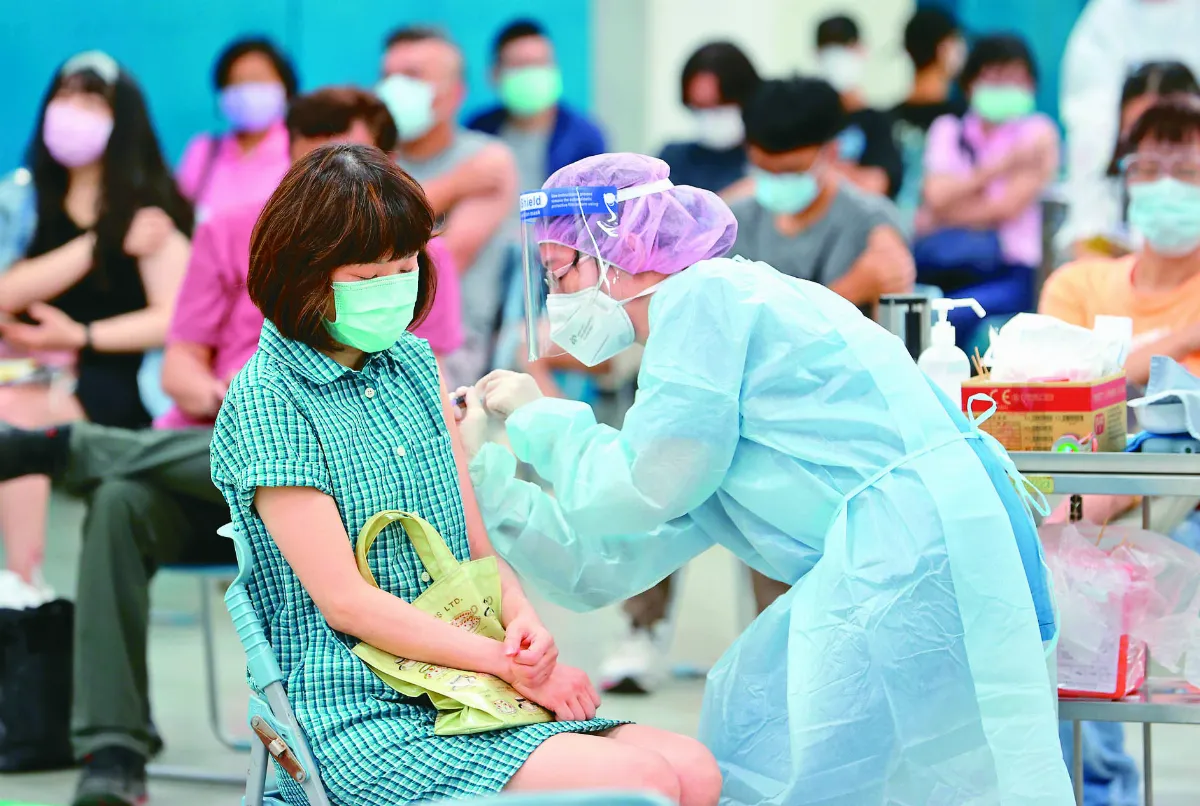 新北25人 接種BNT未稀釋原液