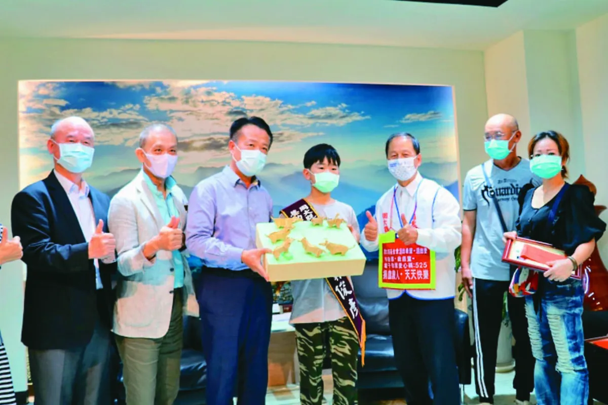 病床上讀書 翁俊彥立志當科學家