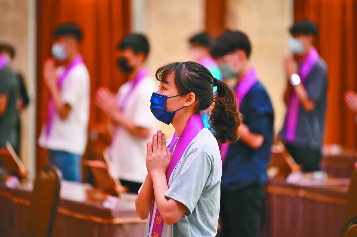 為考生祈福 南屏別院點亮心燈