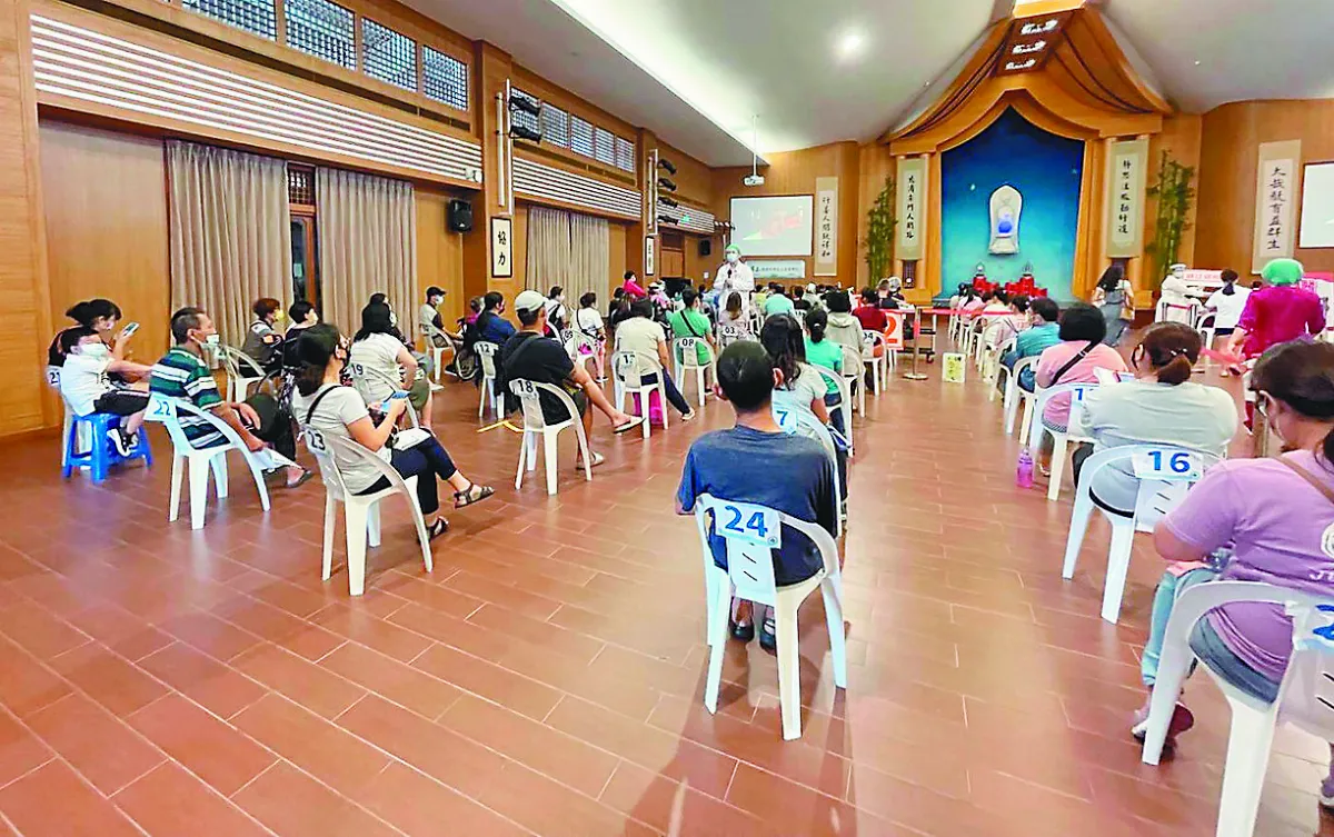 莫德納第2劑 屏東88人錯打AZ