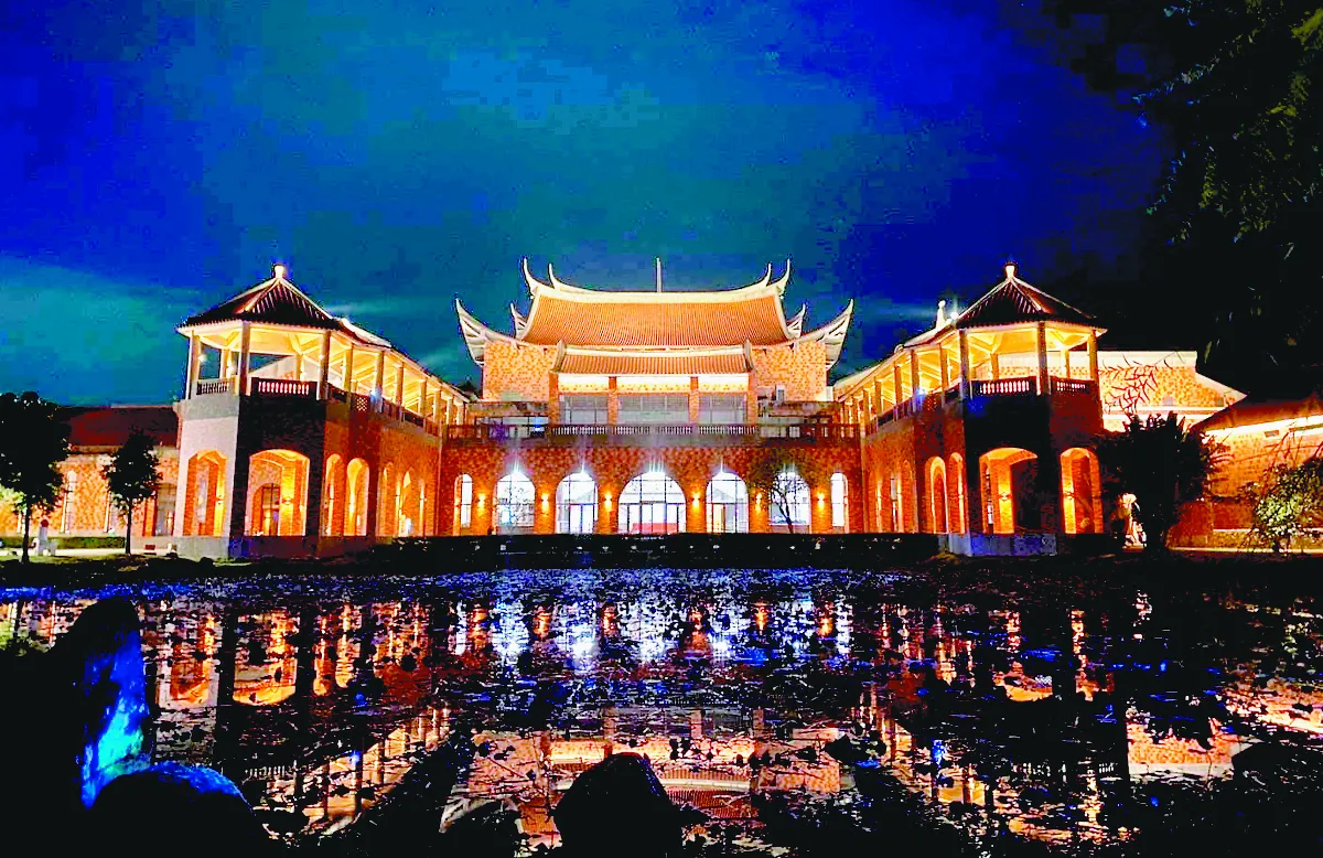 以光游於藝 點亮嘉縣表藝中心