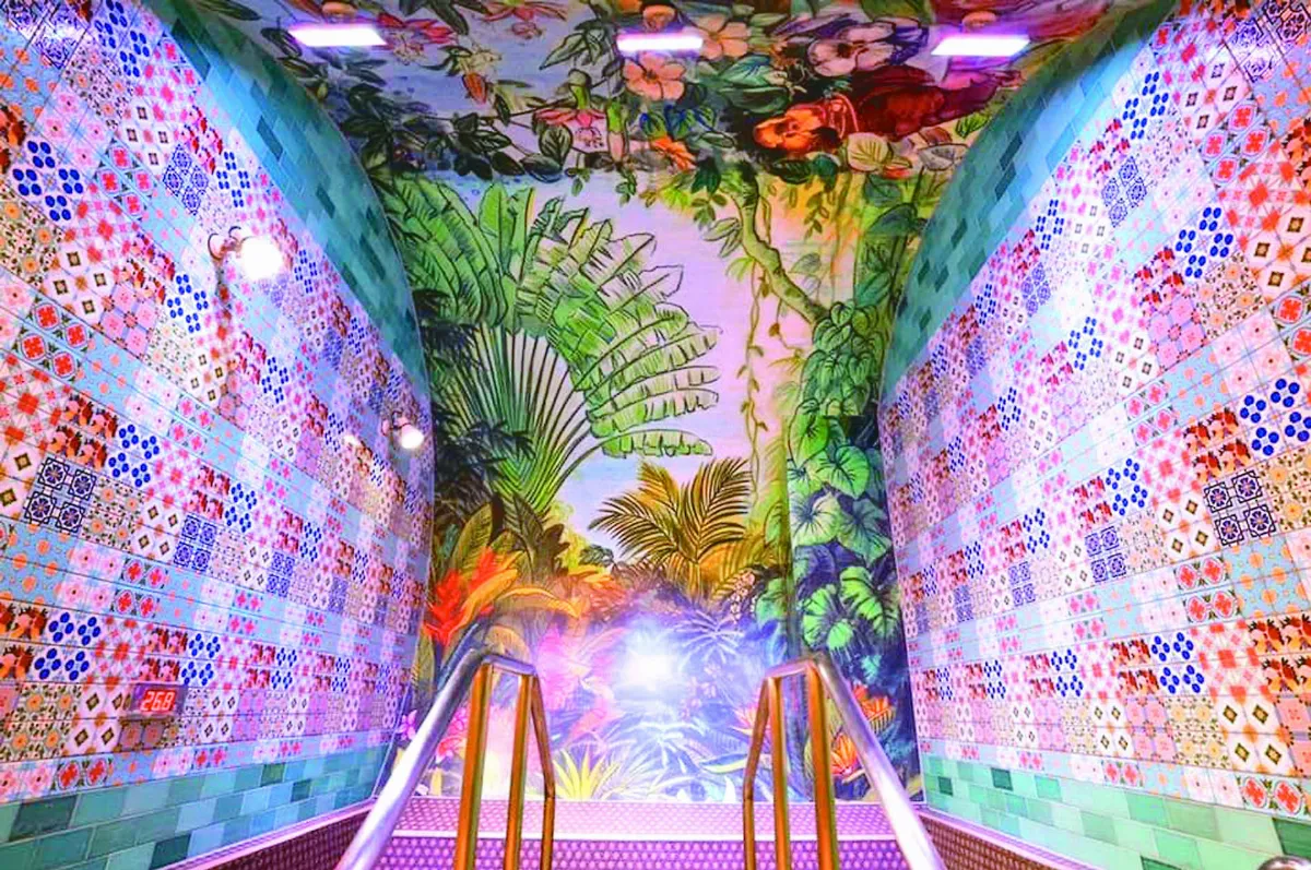 台灣花磚博物館 立體浮雕有藝趣 手工彩繪映今昔