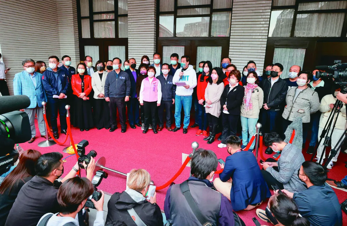 總預算解套 回歸委員會