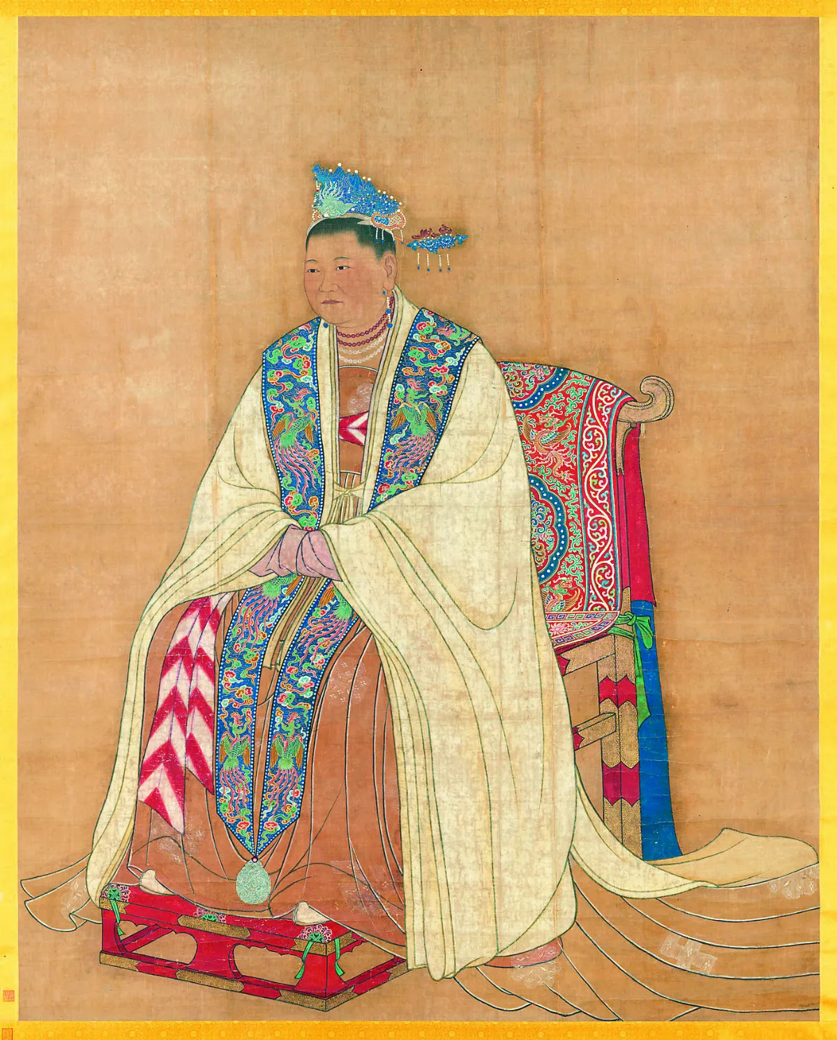 最美皇后  不輸英黛安娜
