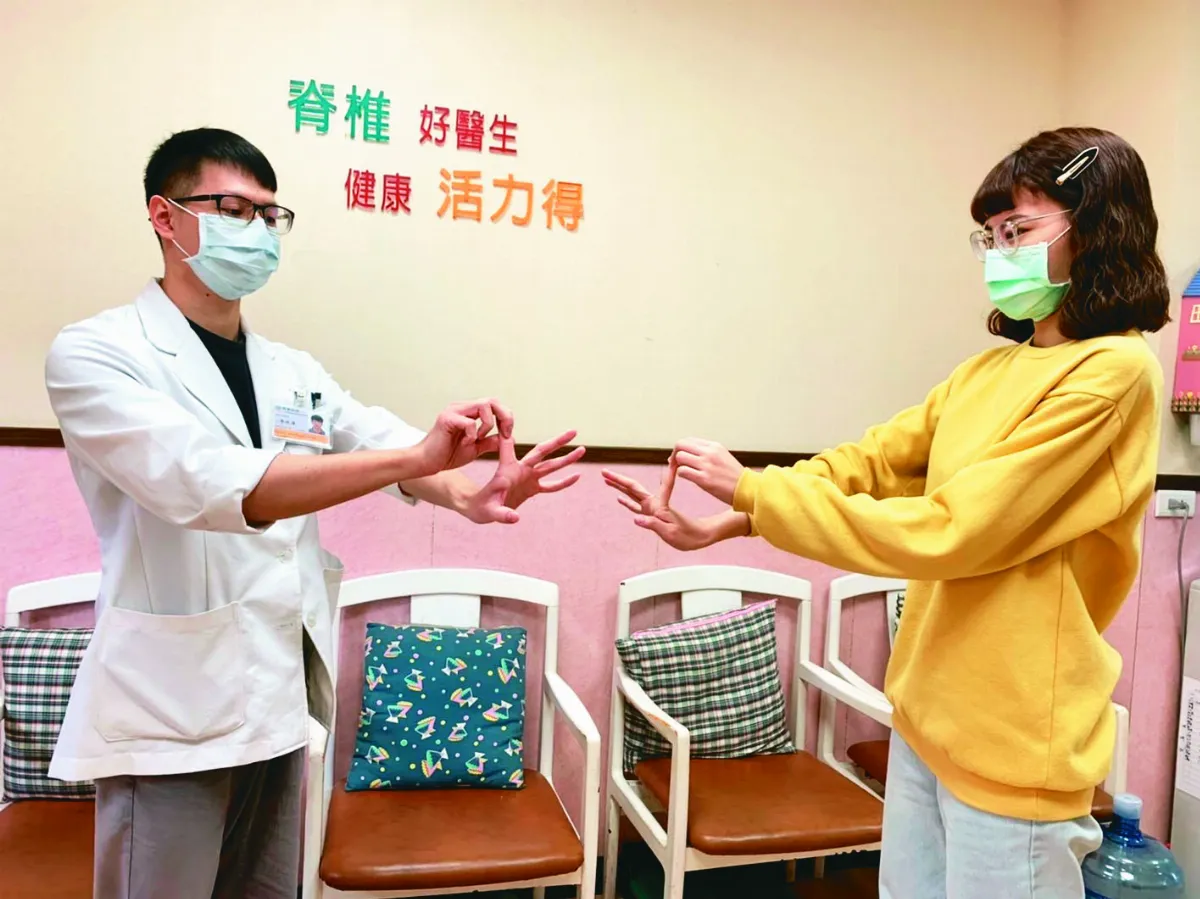 3招伸展運動  舒緩扳機指疼痛