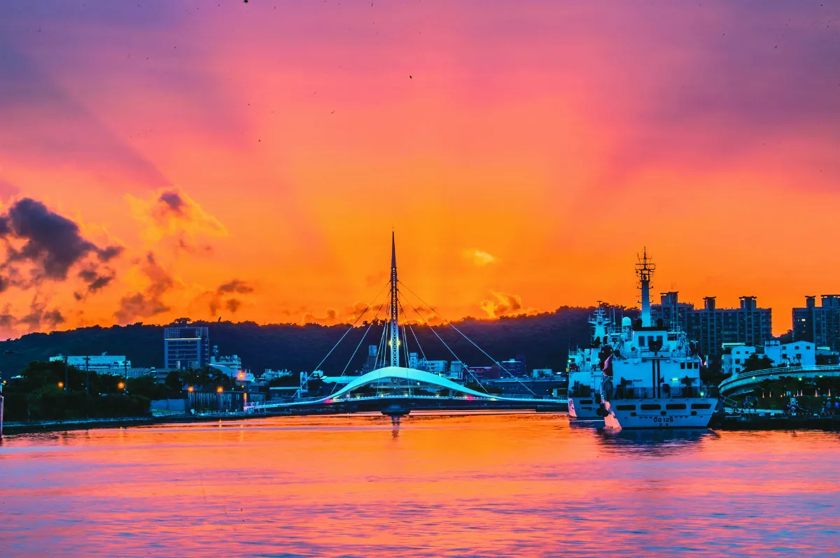 高雄大港橋  夢幻夕照