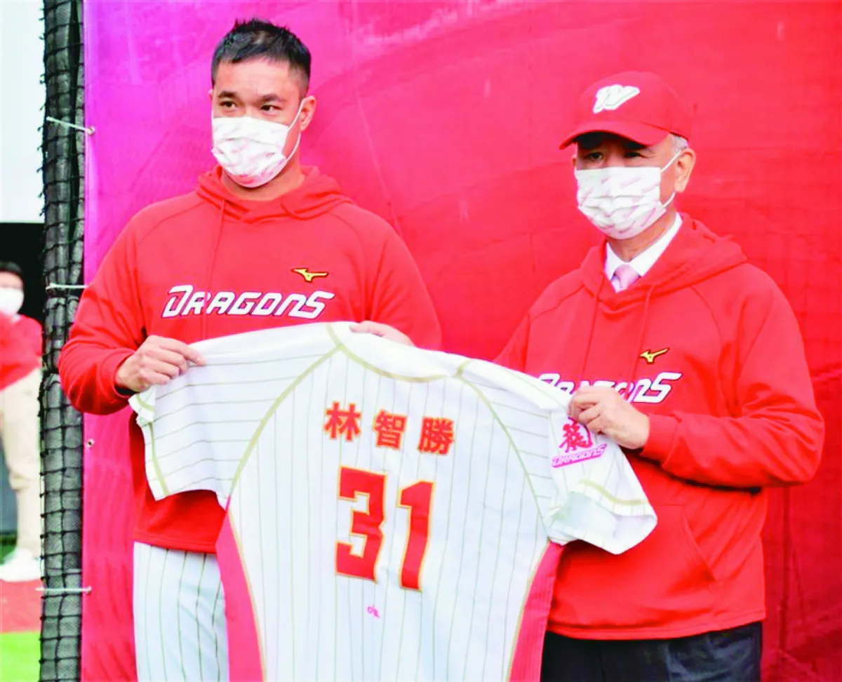 中職 龍開訓 大師兄再披31號戰袍