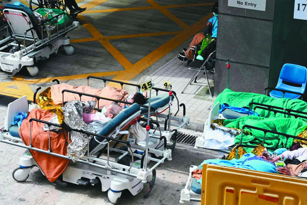 死亡＋9包括3歲女童 港疫情失控 日增4285確診再創新高