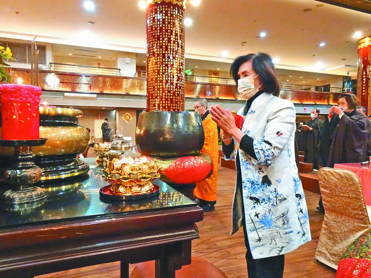 林姿妙率縣府團隊 蘭陽別院祈福