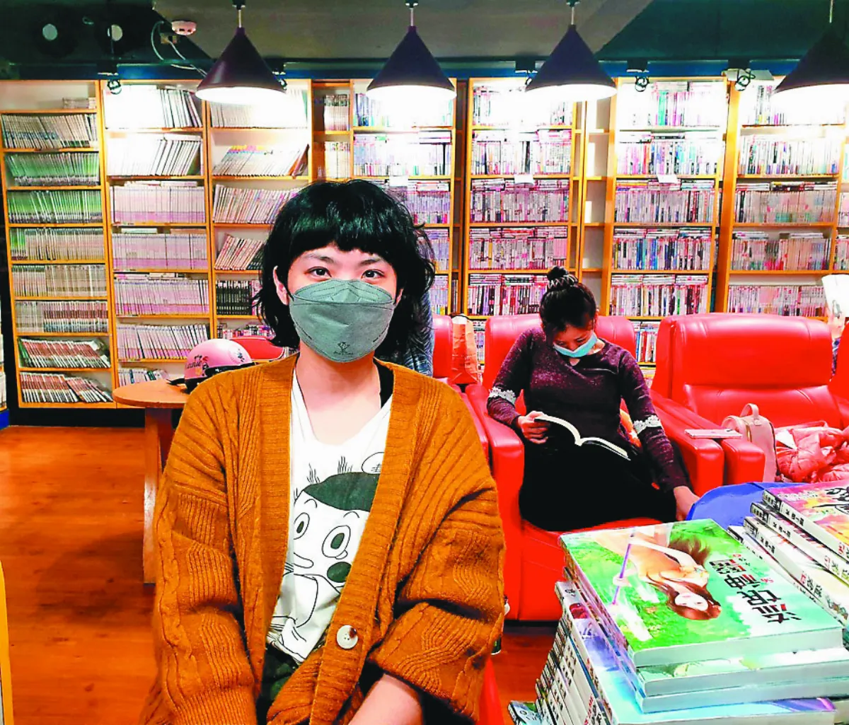 邁向社區型書店 漫迷接手租書店  打造展演空間