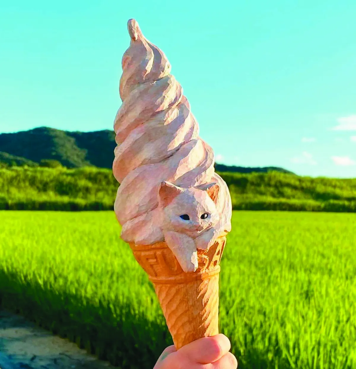 逼真木雕貓 療癒心靈