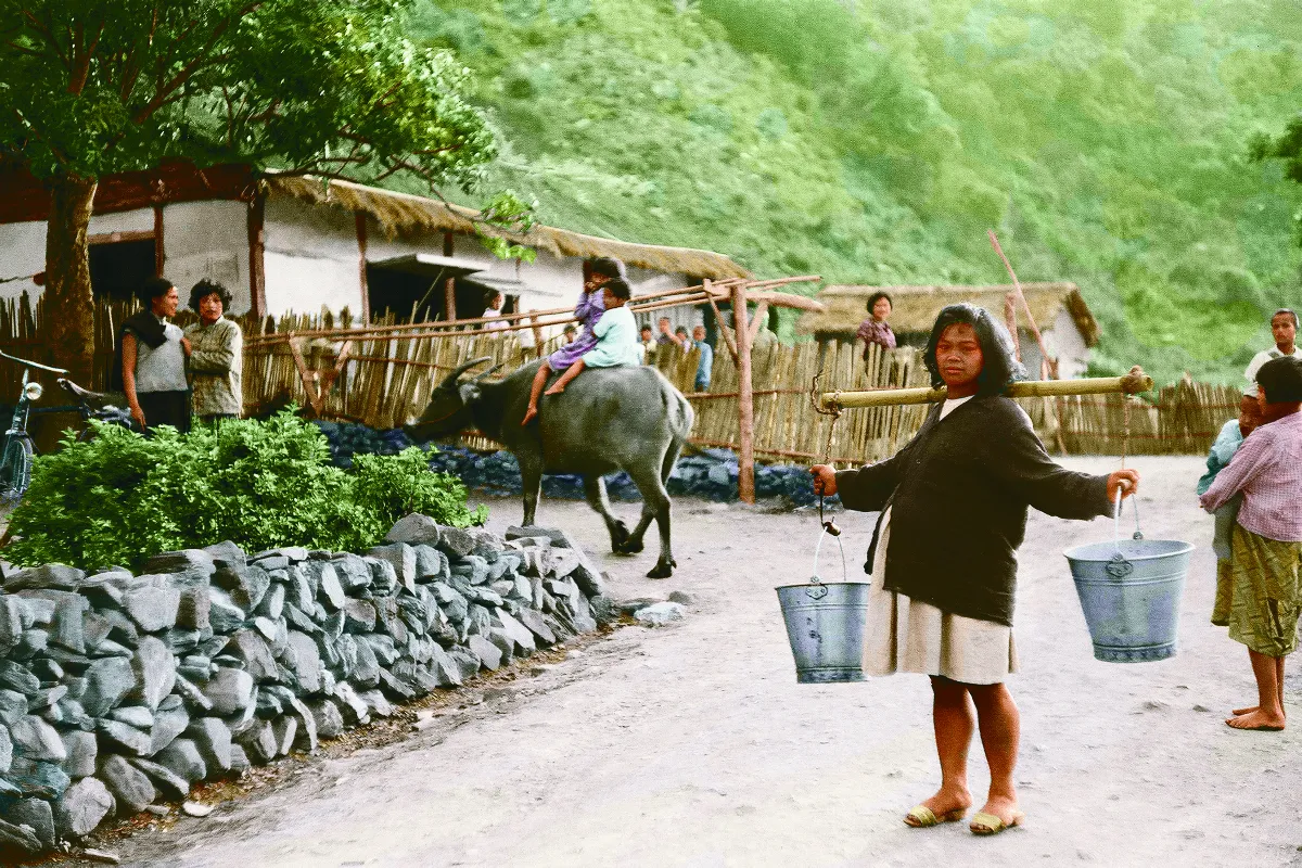 【時光走廊】    福星台灣：台灣容顏古早時光 ( 10-3 )阿母阿嬤