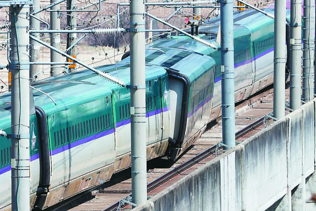 日本福島7.4 強震 新幹線脫軌