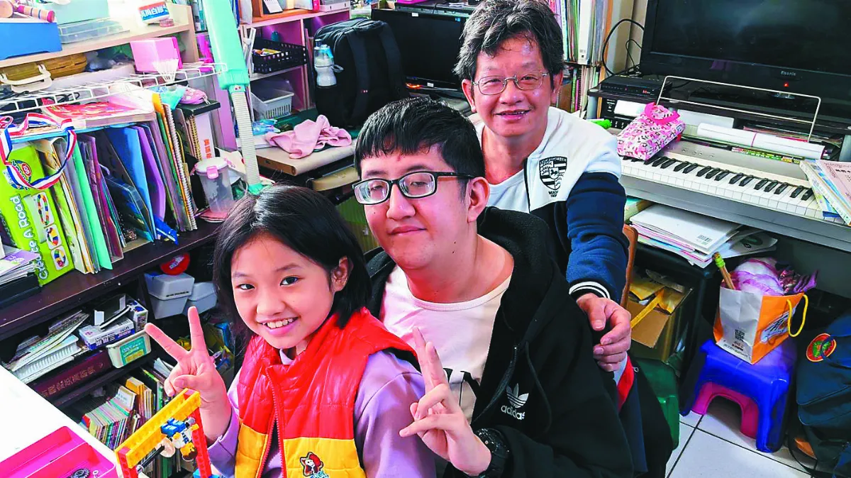 23童不畏逆境  獲家扶表揚