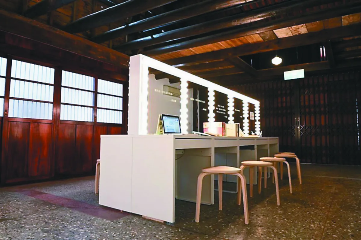 文學療癒場展 邀民眾精神洗澡