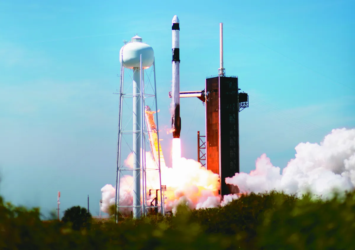 NASA首批准 10天每人花16億元 SpaceX 送3企業家上國際太空站