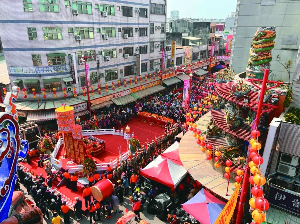 大甲媽新港遶境 千人祝壽