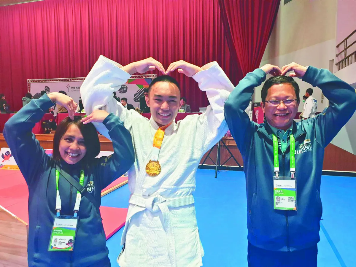 偏鄉鐵皮屋 磨出4金柔道隊