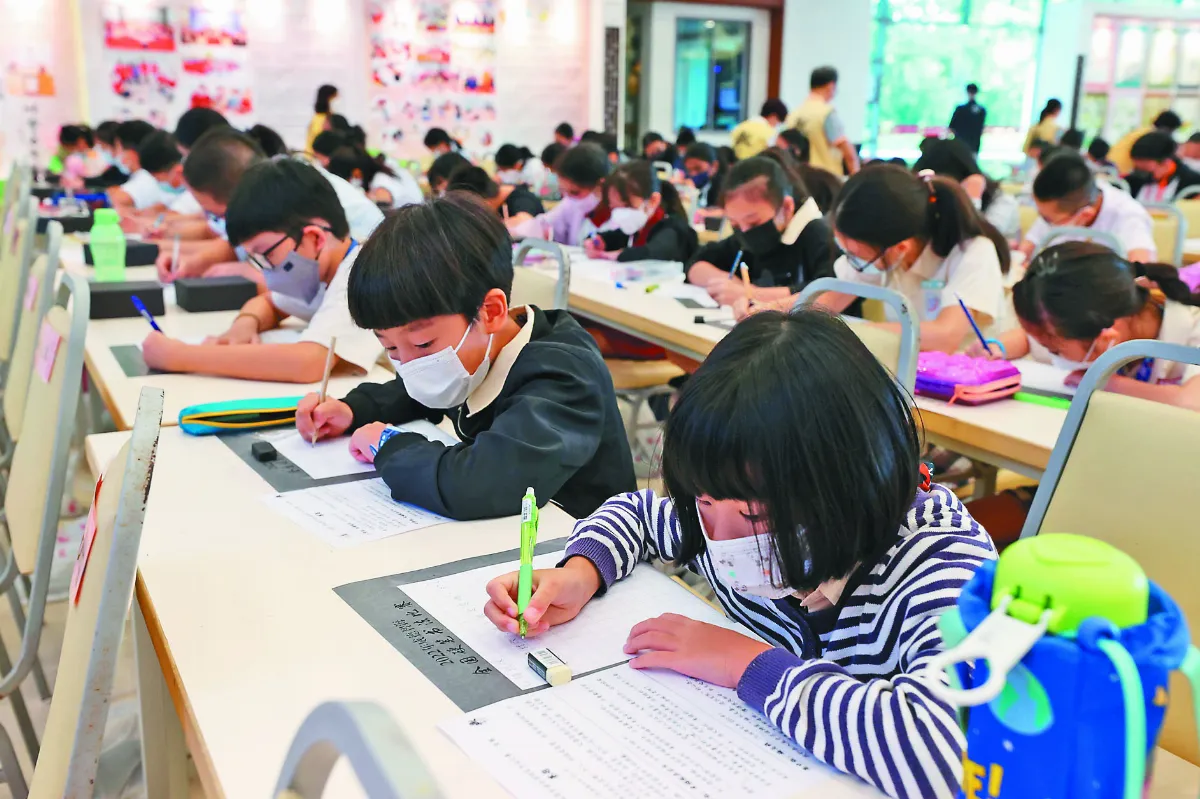 新加坡硬筆書法 傳揚中華文化