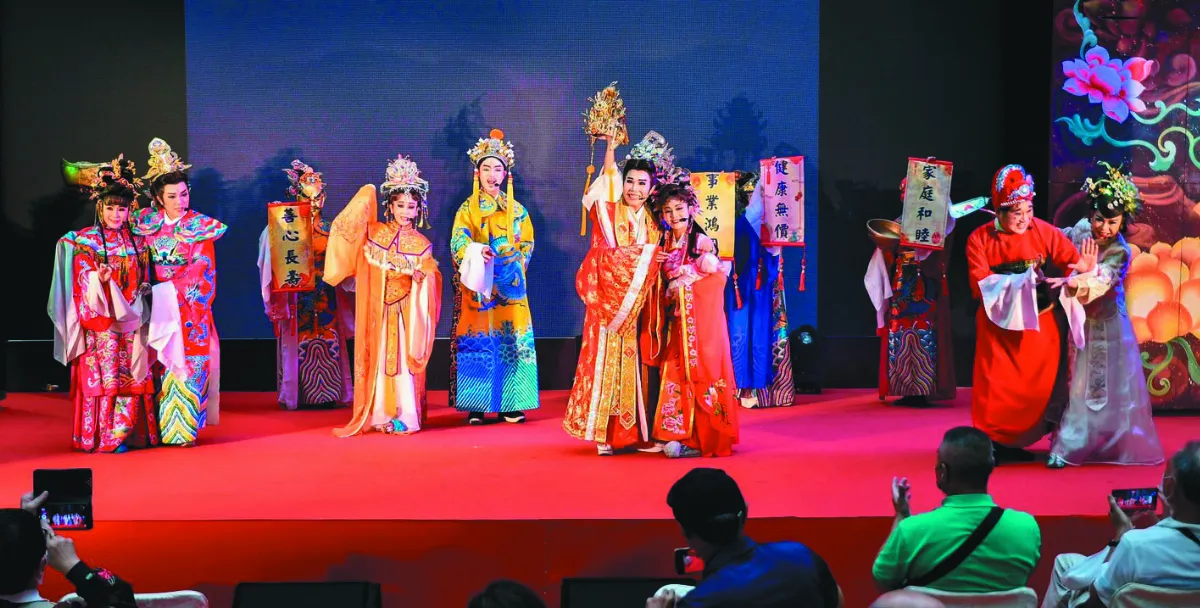 歡喜財神 明華園熱鬧敬佛