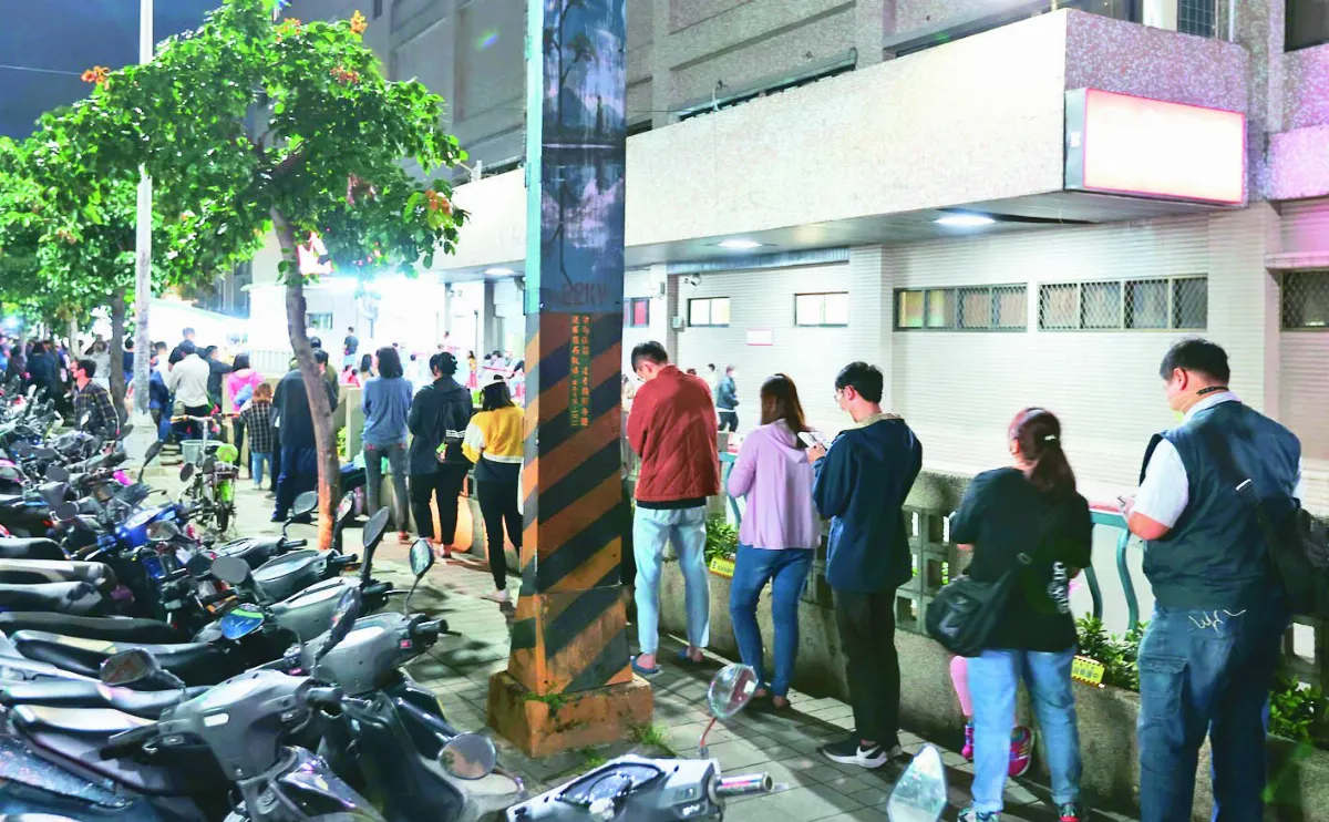 快篩陽即確診 居隔身分難認定