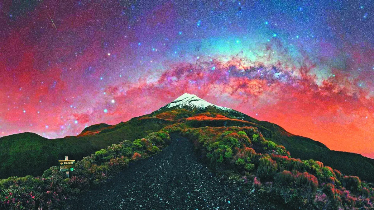 年度銀河系攝影  展現璀璨星空