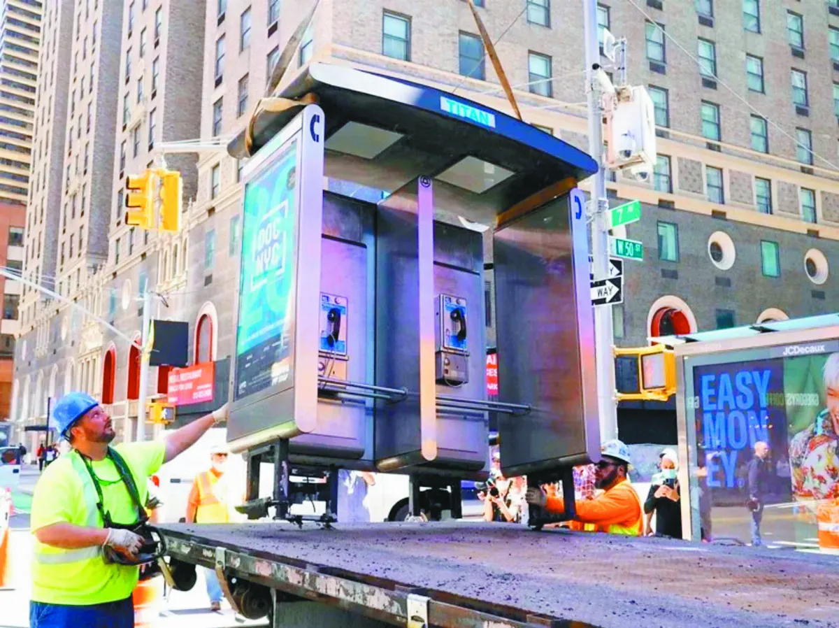 活化電話亭 城市迎來春天