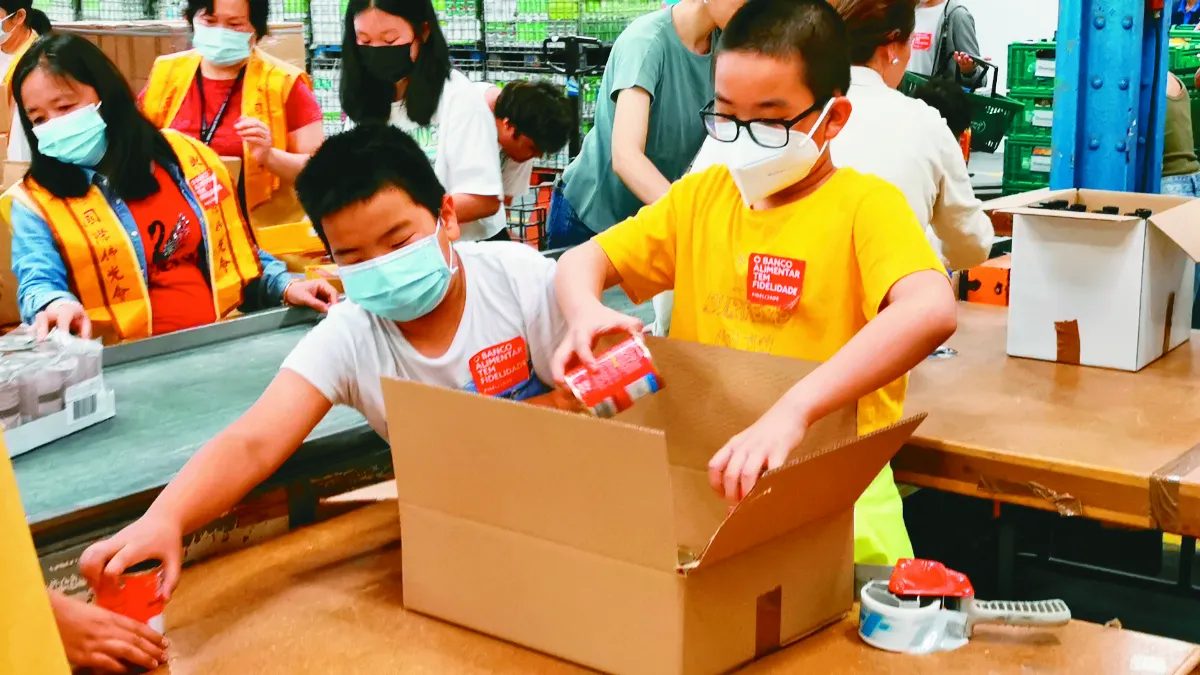里斯本佛光人 食品銀行當義工