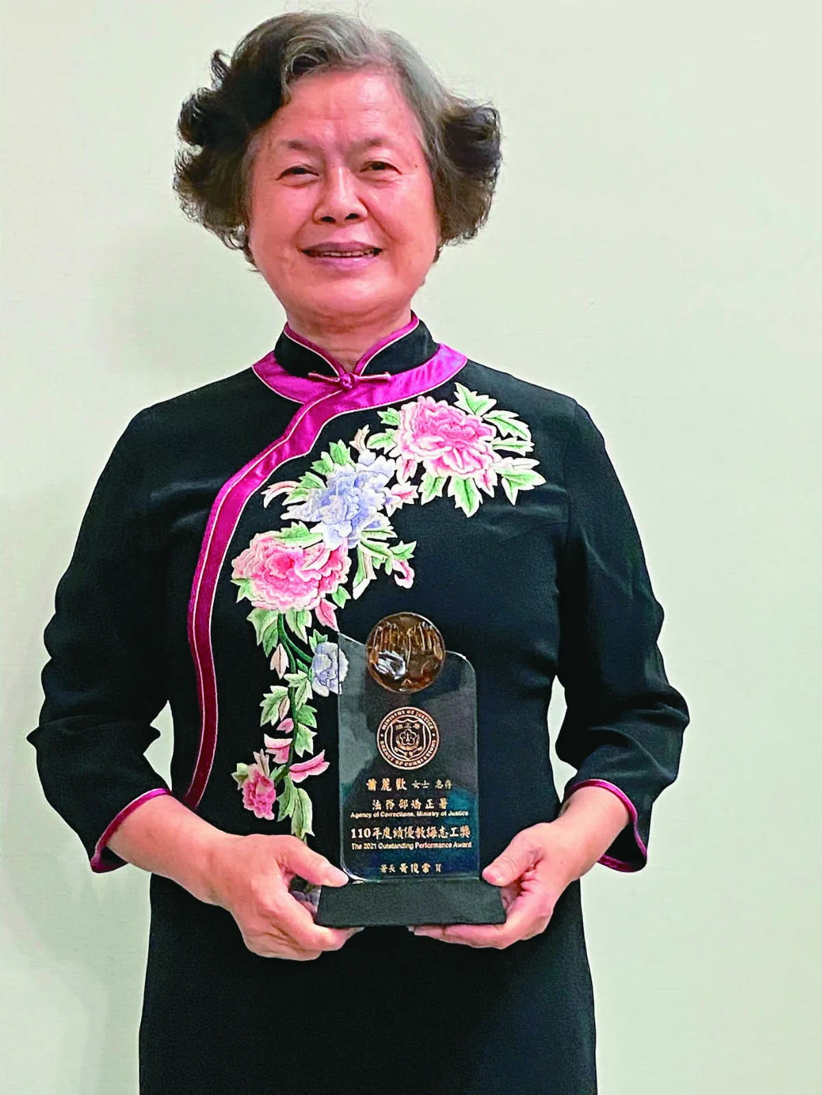 25年點燈人  法務部表揚 監獄佈教師蕭麗歡