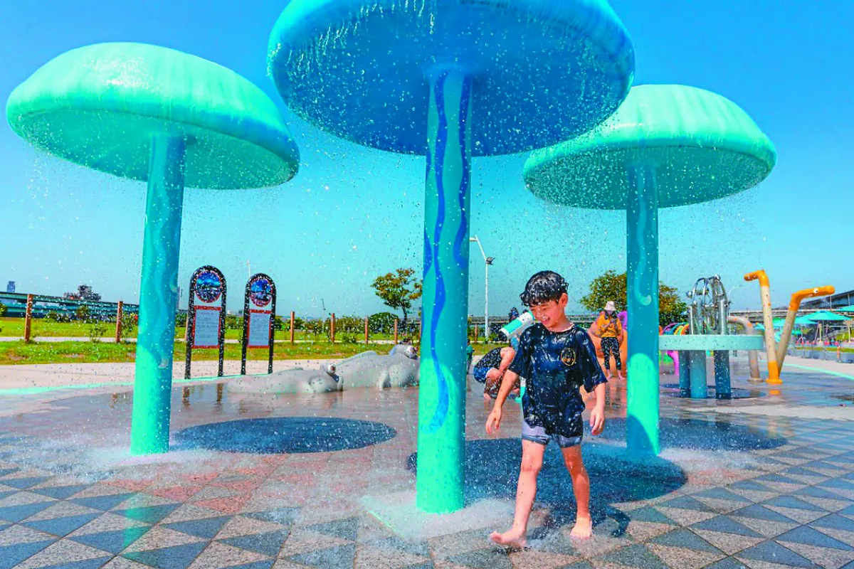 海世界水樂園 消暑趣