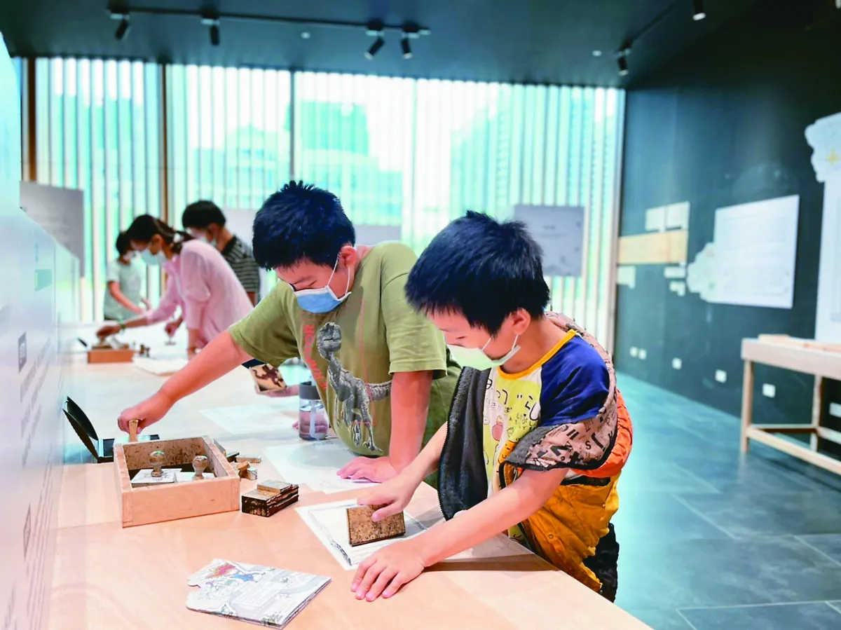 親近宗教工藝 台南新總圖設展