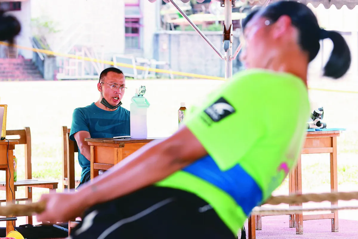 拔河金牌教練 人生賽場戰勝癱瘓