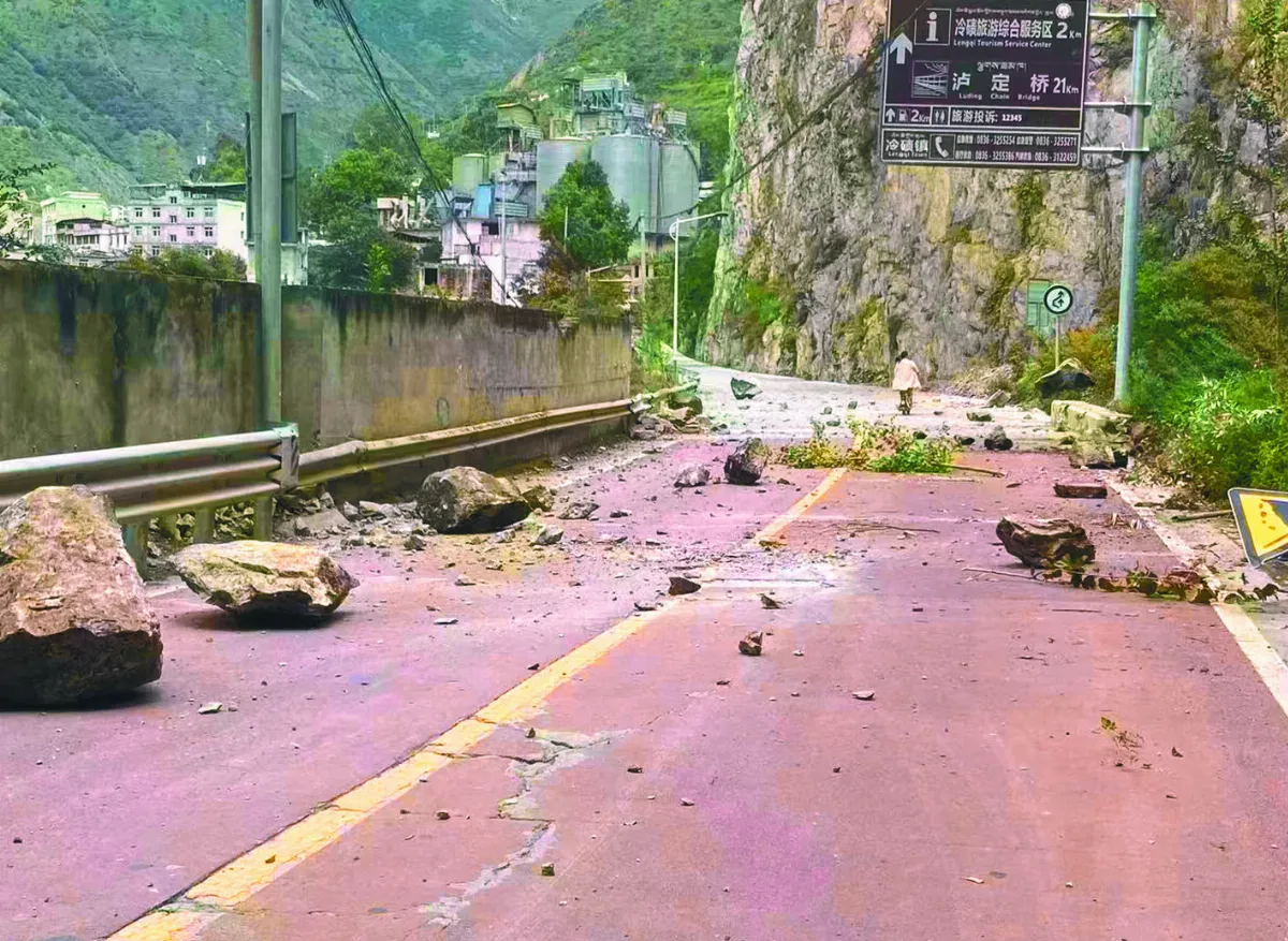 四川6.8級地震21死 成都、重慶有感