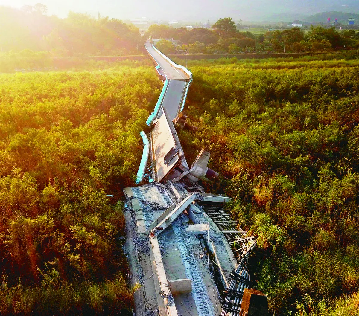 台東強震1死164傷 355校受災