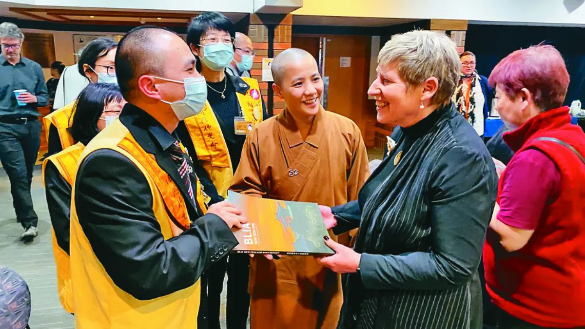 歡送基督城市長 佛光人獻祝福