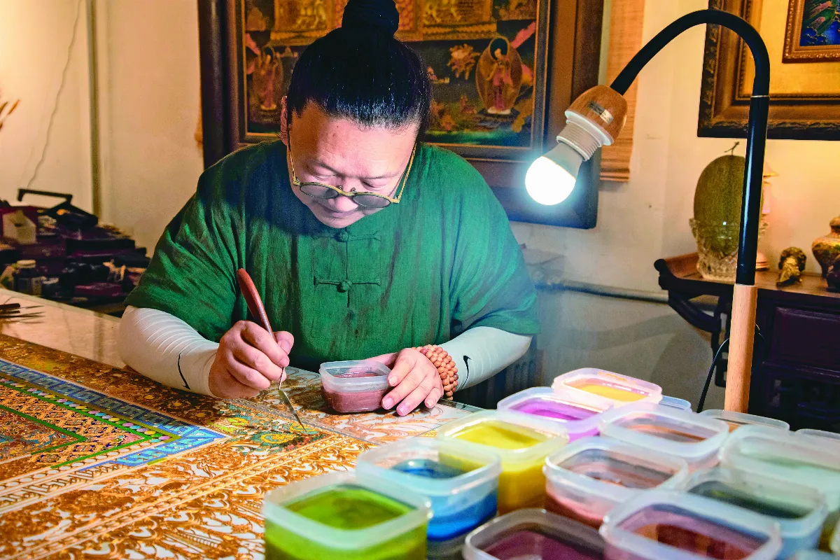 李海明 掐絲琺瑯壁畫代表性傳承人