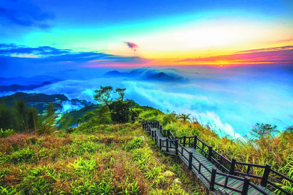 二延平步道 品茗賞雲海