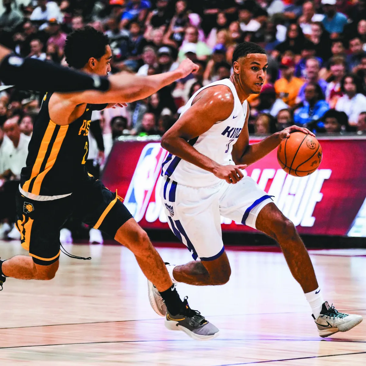 勇士鬥湖人  綠衫軍戰76人 NBA新季燃戰火