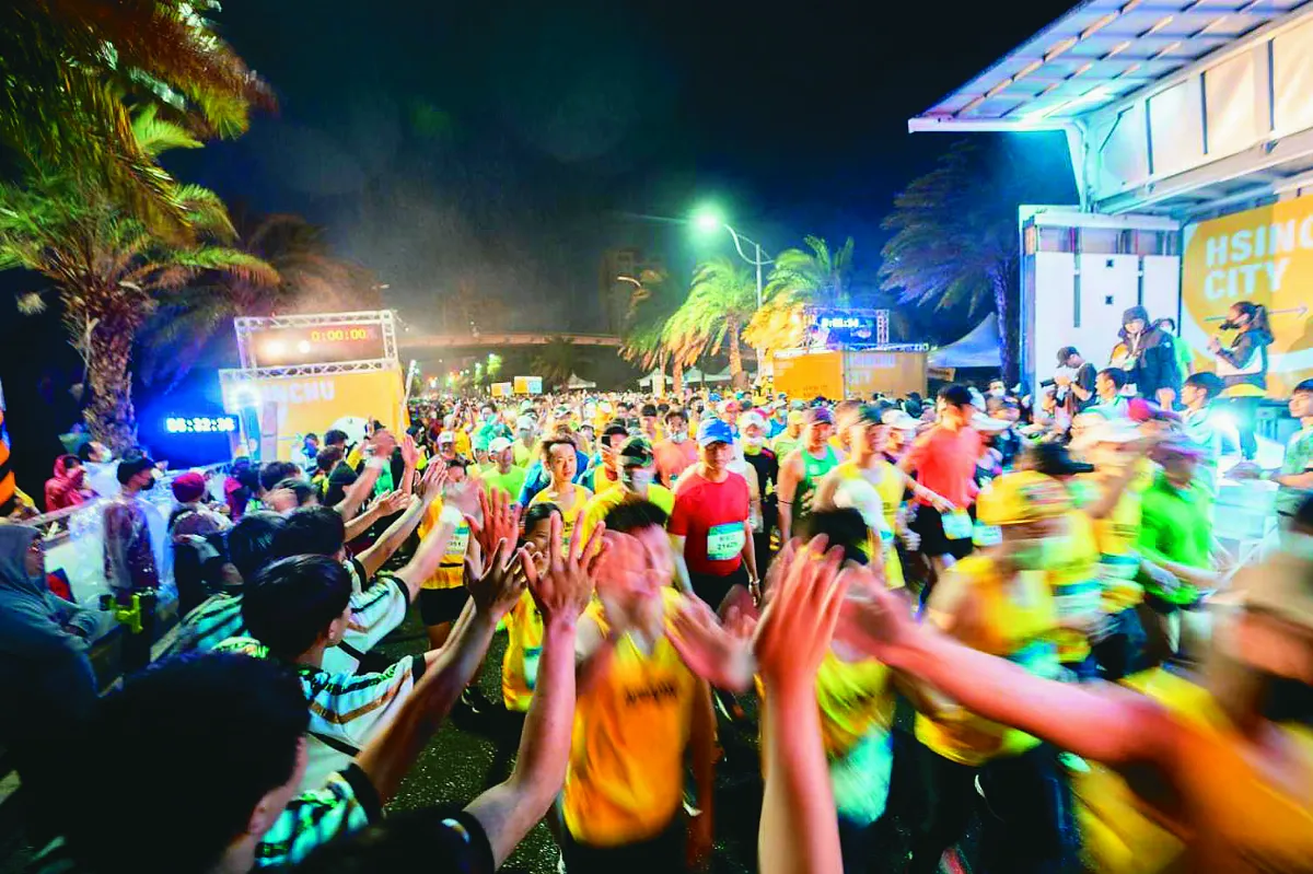 新竹馬拉松  8000人風雨無阻