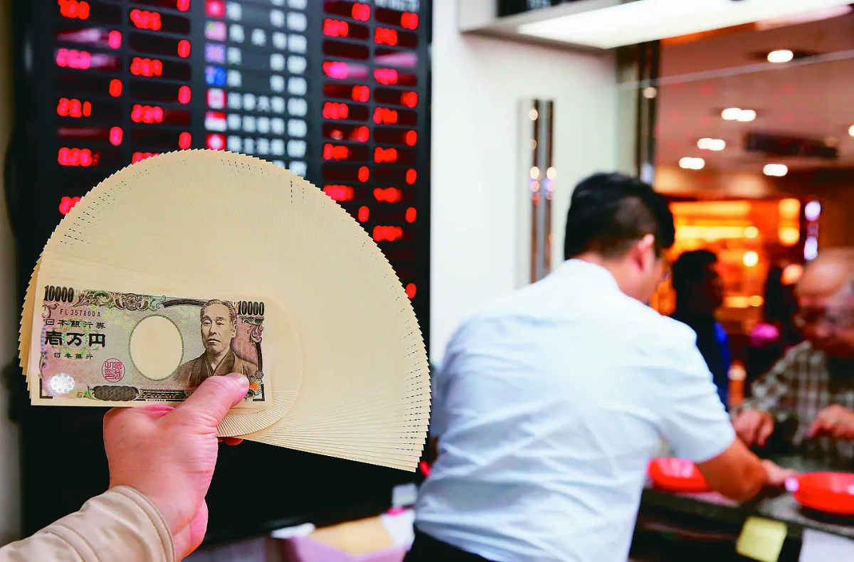 阻貶貨幣 各國外匯存底蒸發9千億美元