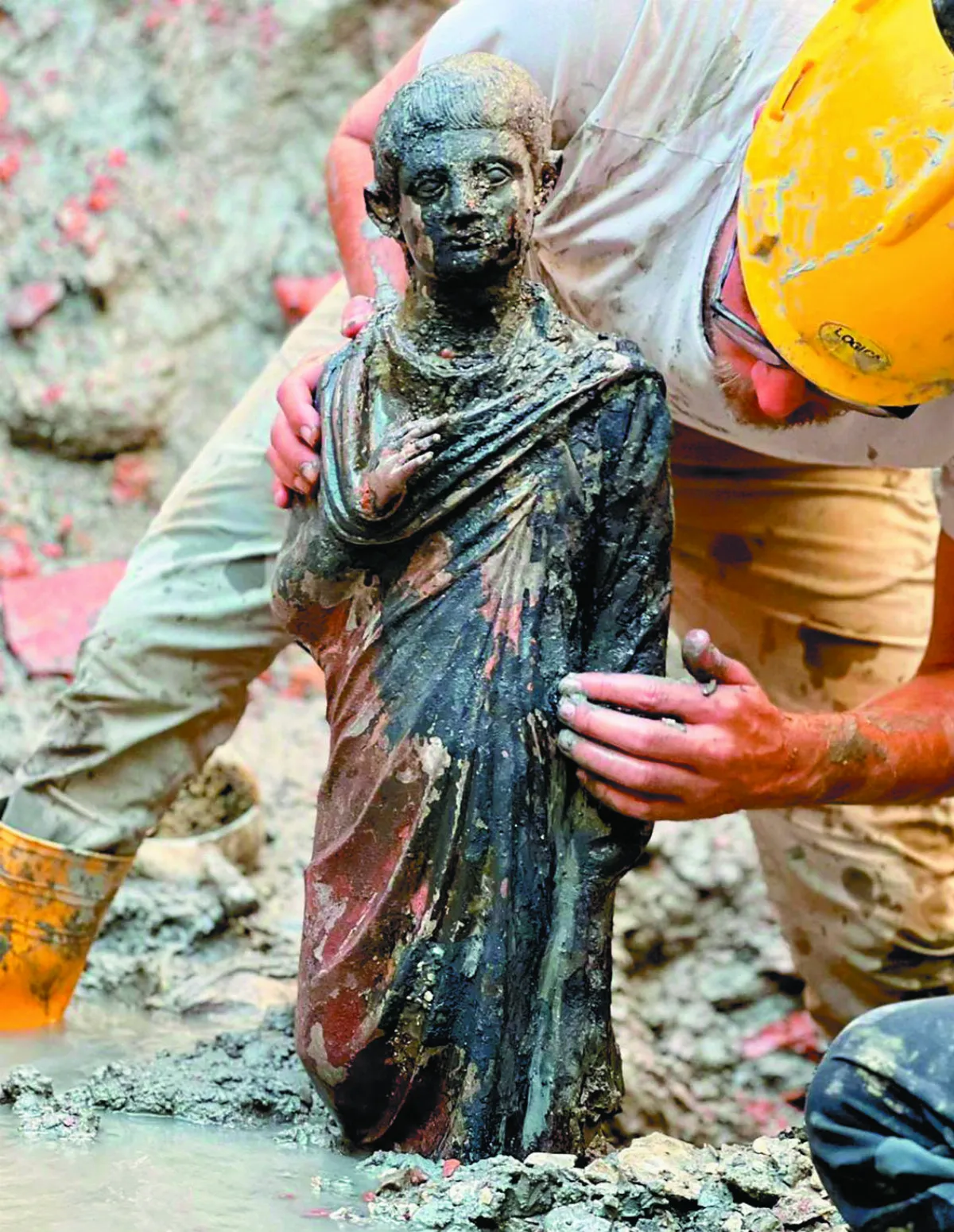 托斯卡尼出土 2千年青銅像 有望改寫義國史