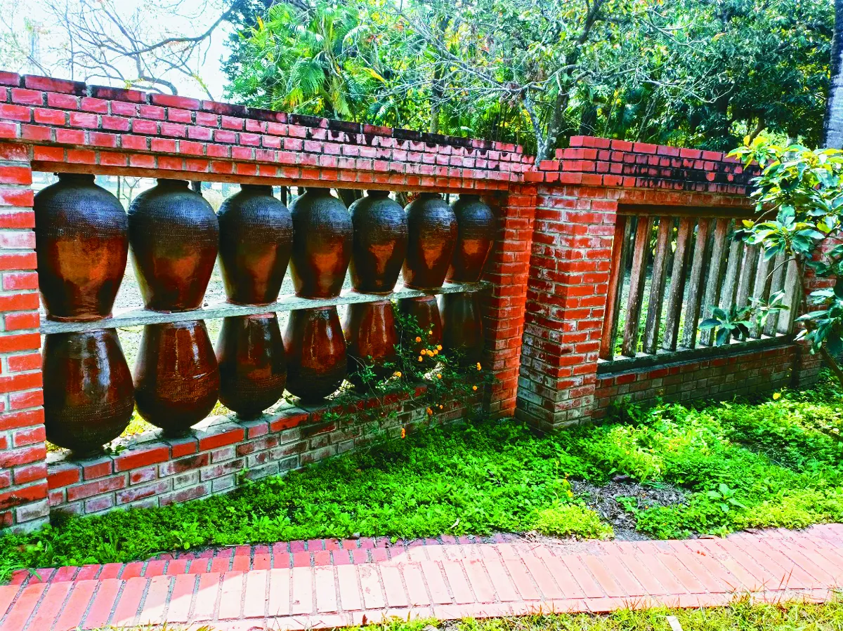 【古物幽思】素樸之美──甕牆