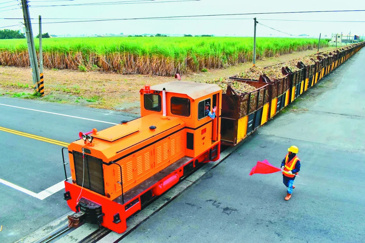 全台唯一運蔗五分車  虎尾啟動
